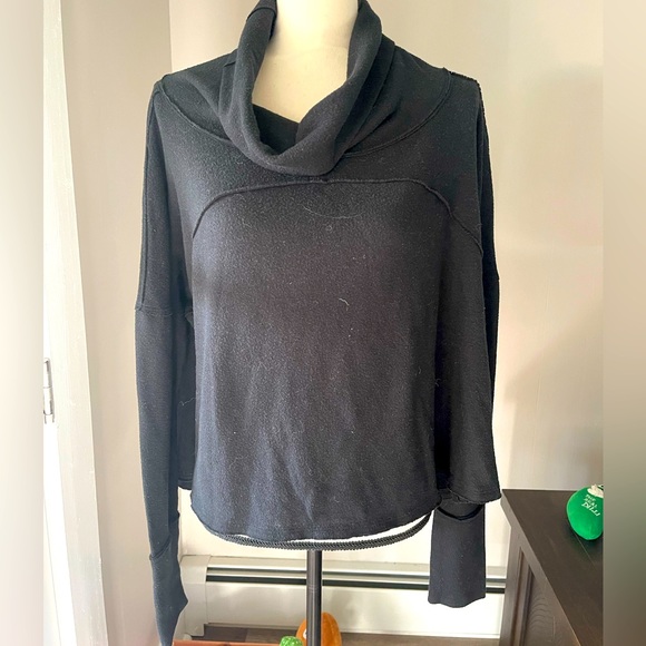 We The Free Sweaters - We The Free Black Medium Turtleneck Sweater